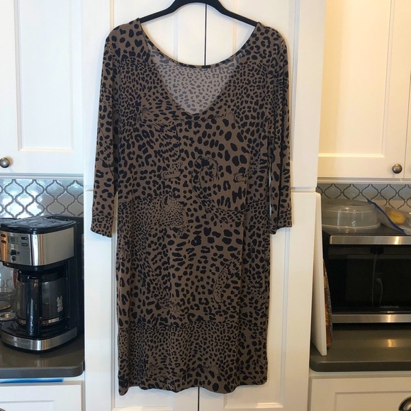 Banana Republic Factory Leopard Print Shift Dress High Neck Low V Back Size M - Picture 2 of 6